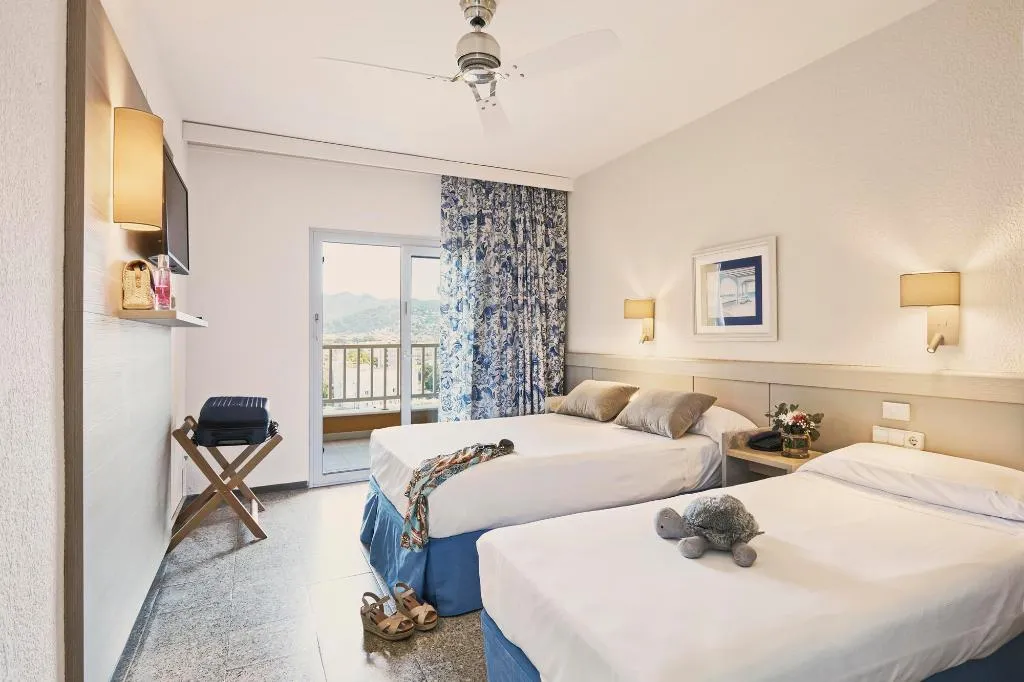 Double or Twin CAPACITY 4 Room, Prestige Goya Park, Costa Brava