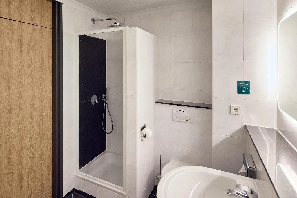 Room, Van der Valk Hotel Volendam, Amsterdam