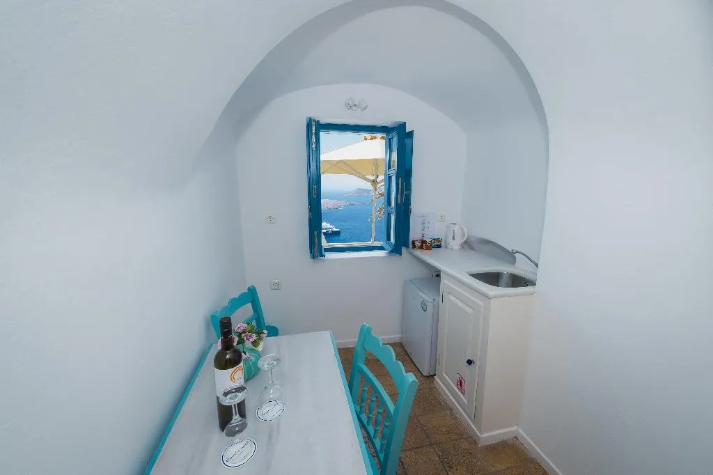 SUITE STANDARD Room, Pantelia Suites, Santorini