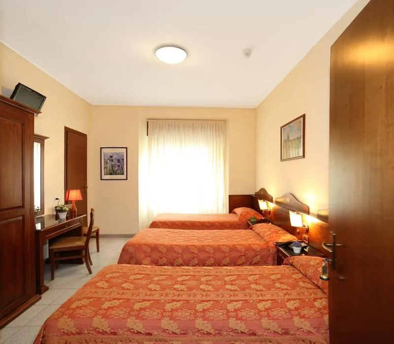 QUADRUPLE STANDARD Room, Hotel Pavone, Milan