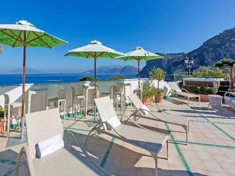 Terrace, Luxury Villa Excelsior Parco, Naples