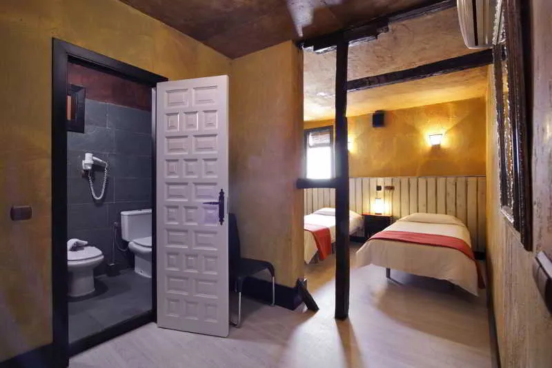 Room, Apartamentos El Tiempo, Madrid