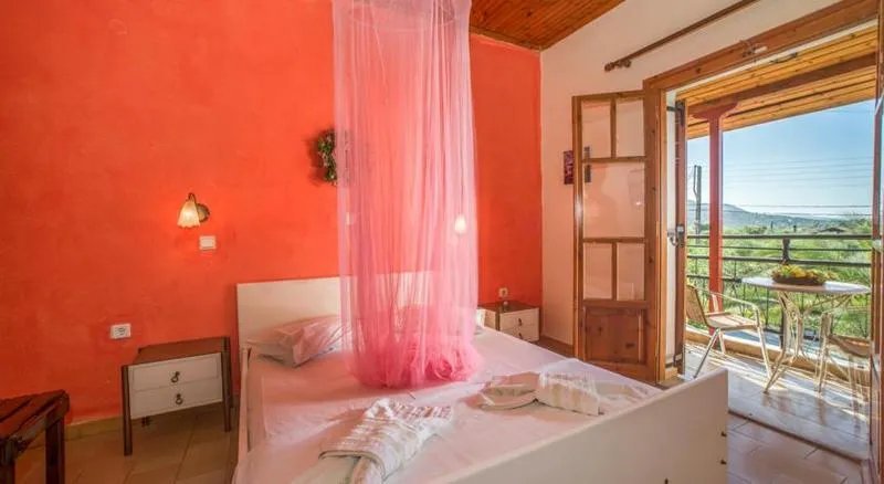 Room, Evans Studios, Zante
