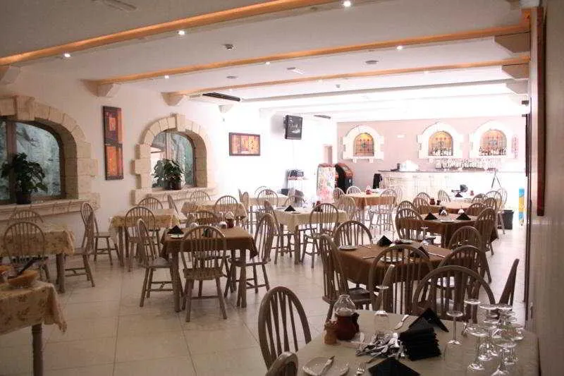 Restaurant, White Dolphin Complex Hotel, Malta