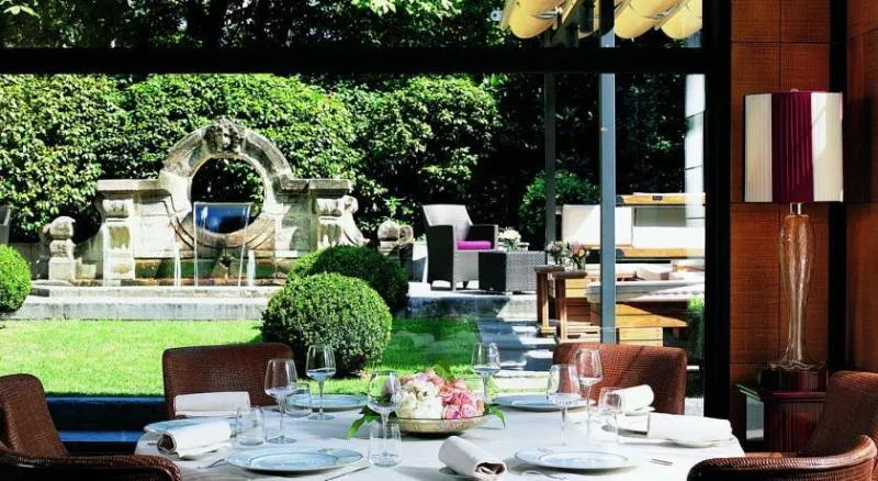 Restaurant, Principe di Savoia, Milan