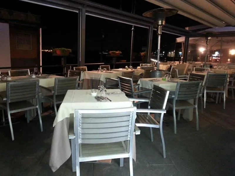 Bar, La Dimora dei Borboni, Naples