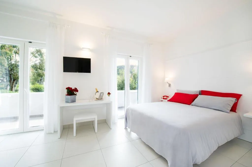 DOUBLE DELUXE Room, San Francesco, Naples