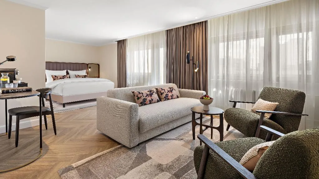 SUITE KING SIZE BED Room, Vignette Collection Bristol Berlin, Berlin
