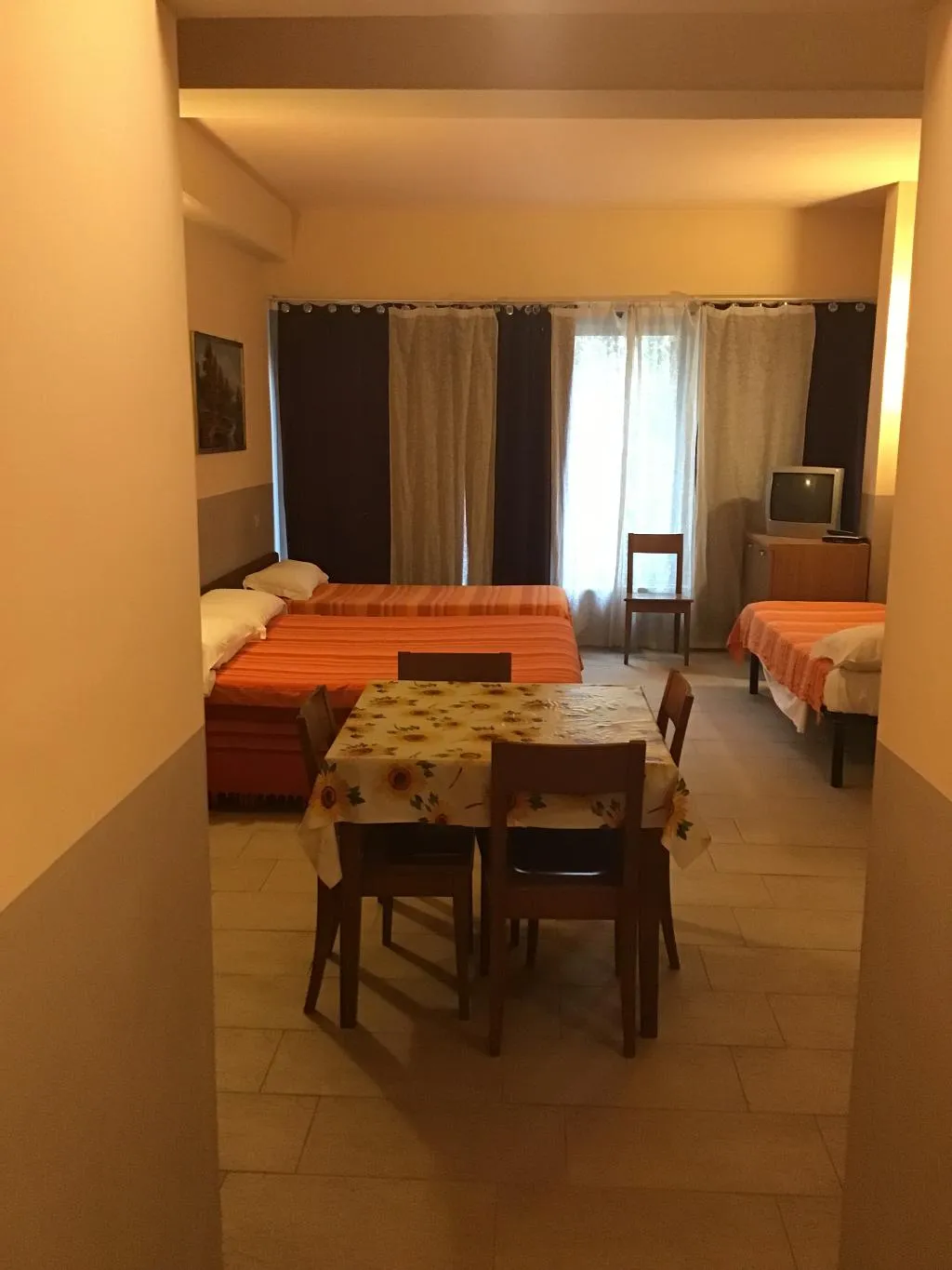 STUDIO CAPACITY 4 Room, Gemini City Centre Studios, Florence