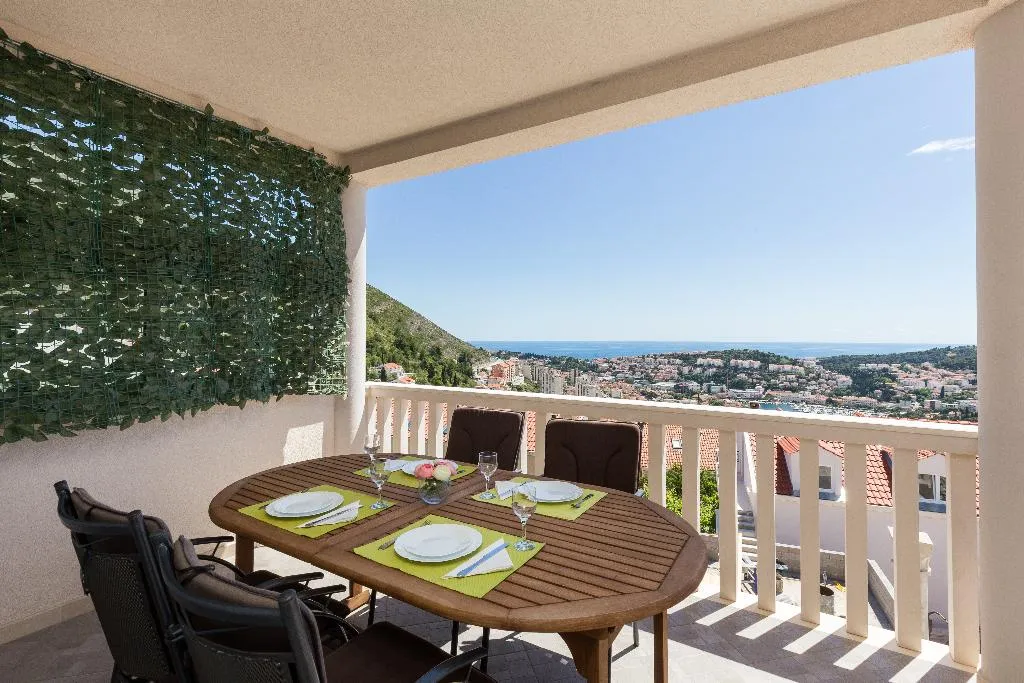 APARTMENT DELUXE TWO BEDROOM Room, Apartments Villa Dadic, Dubrovnik