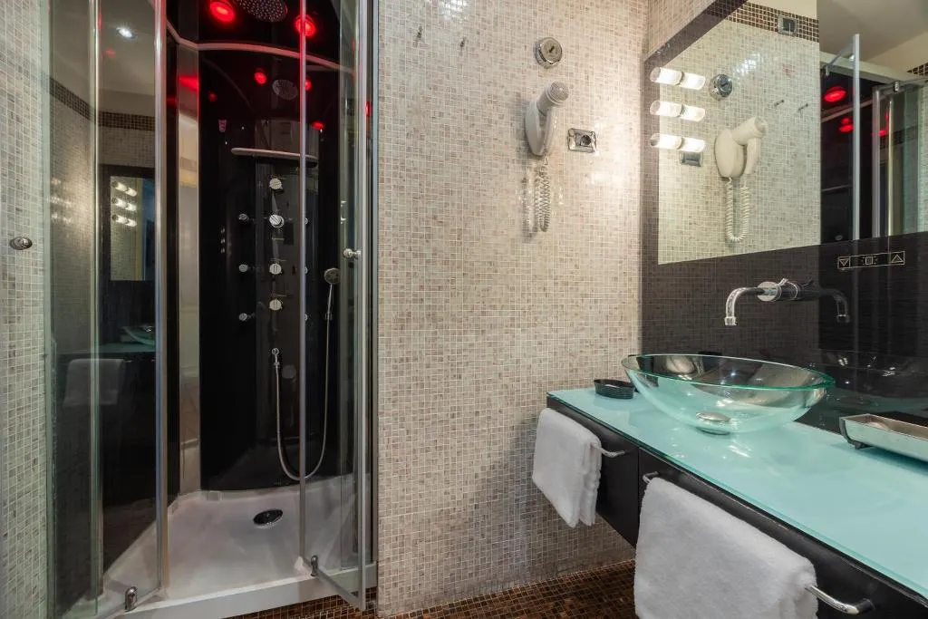 Double or Twin DELUXE Room, Al Viminale Hill Inn & Hotel, Rome