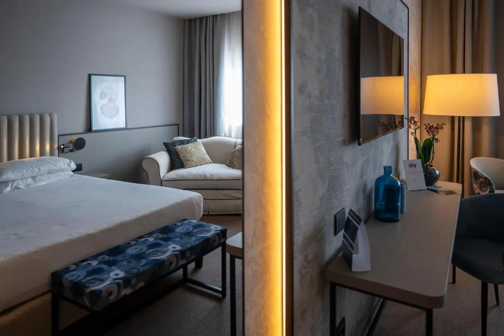 JUNIOR SUITE STANDARD Room, BV Oly Hotel, Rome