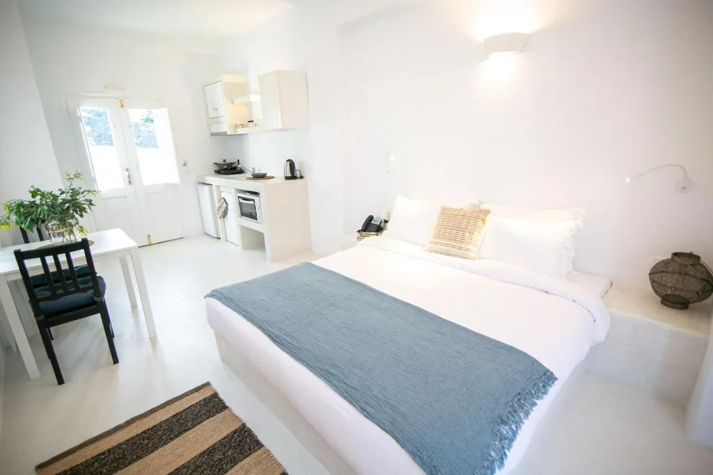 General view, Apanomeria Boutique Residence, Santorini
