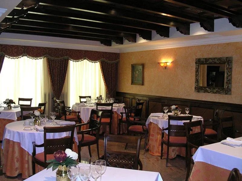 Restaurant, Hotel Santiago Jaen, Andalucia