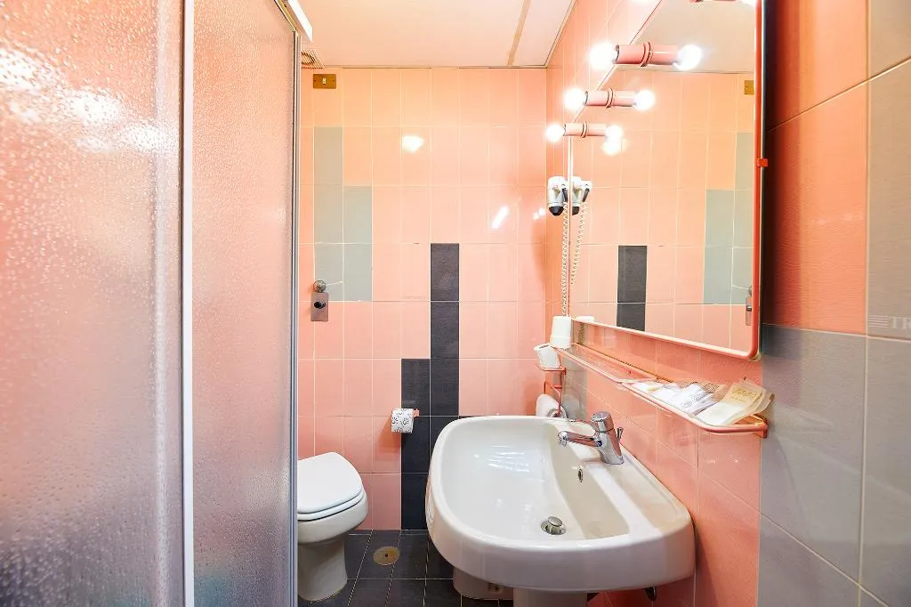QUADRUPLE STANDARD Room, Clorinda, Naples