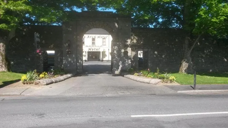 General view, Castle Arch, Dublin