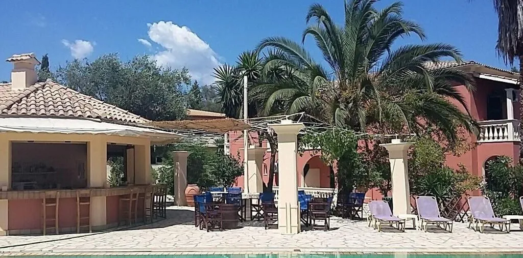 Bar, Pierhouse Hotel In Gouvia, Corfu