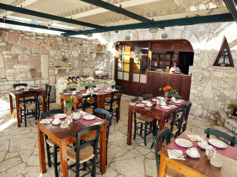 Restaurant, Grekis Hotel & Apartments, Kalamata