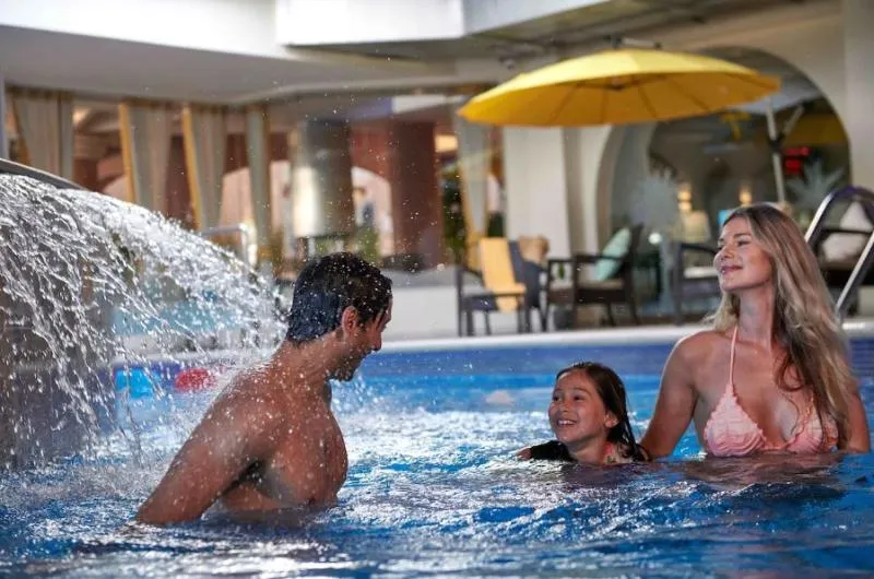 Pool, Four Seasons Vilamoura, Algarve