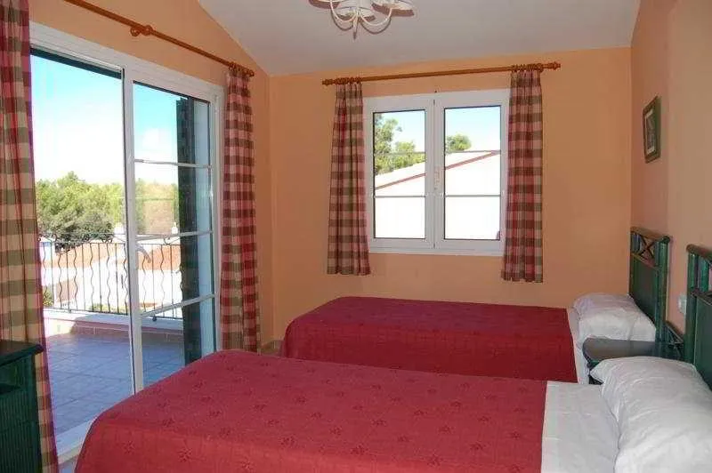 VILLA FOUR BEDROOMS Room, Cala Galdana Villas, Menorca