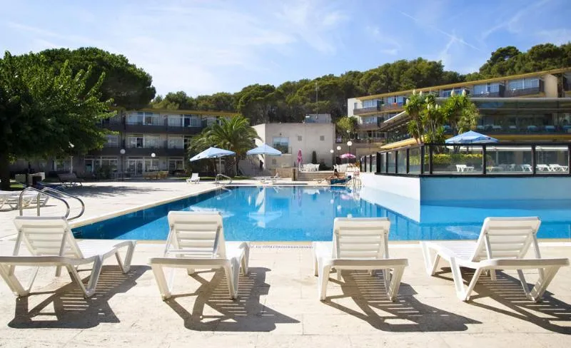 Pool, Comtat Sant Jordi, Costa Brava