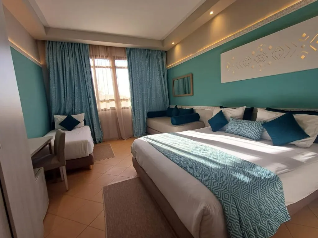QUADRUPLE STANDARD Room, Aqua Mirage Club & Aqua Parc - All Inclusive, Marrakech
