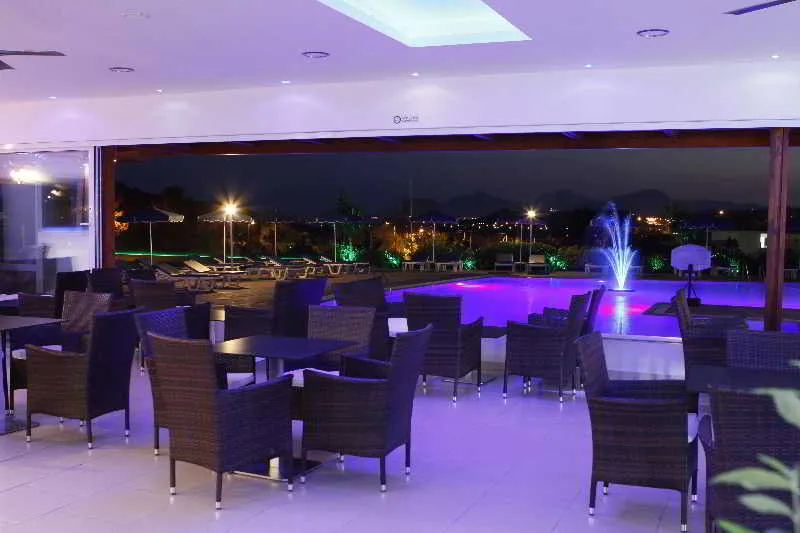 Lobby, Zoes, Rhodes