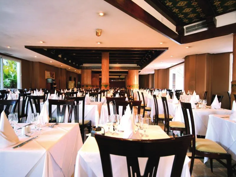 Restaurant, Hotel Riu Tikida Beach Adults Only - All inclusive, Agadir