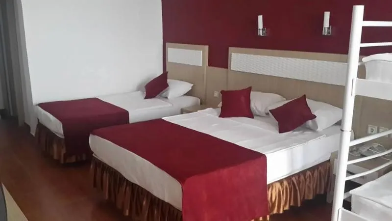 FAMILY ROOM BUNK BED Room, Royal Ideal Beach Hotel, Antalya