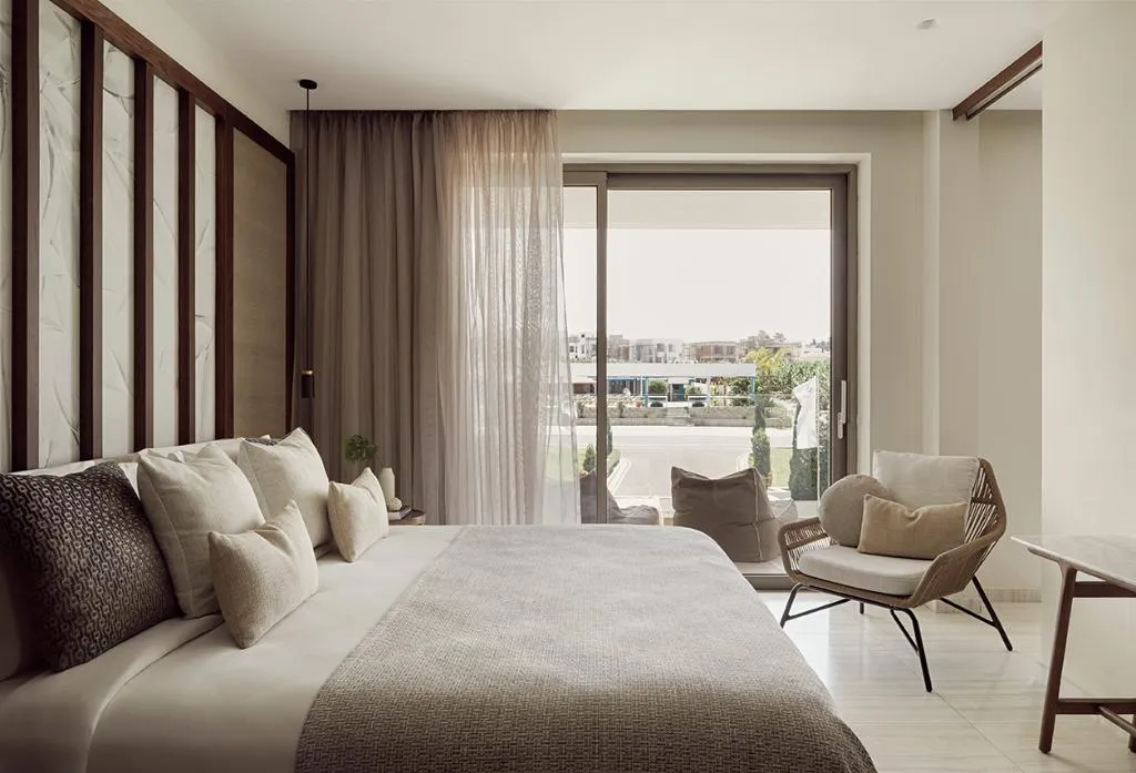 SUITE LAND VIEW Room, Mare Paphos, Cyprus