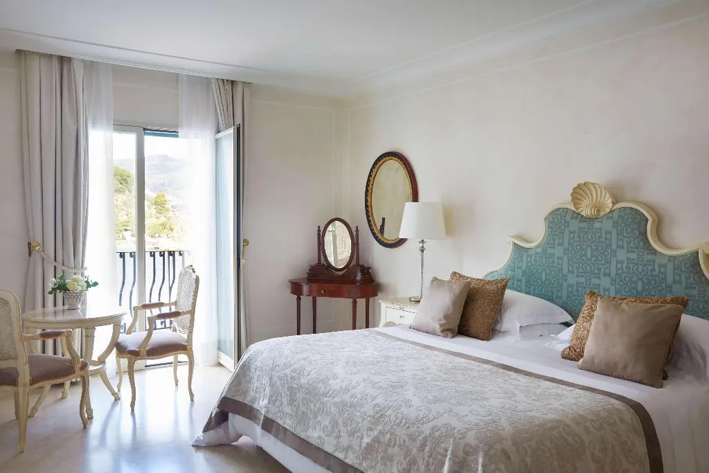 Room, Villa Sant'Andrea, A Belmond Hotel, Taormina Mare, Catania