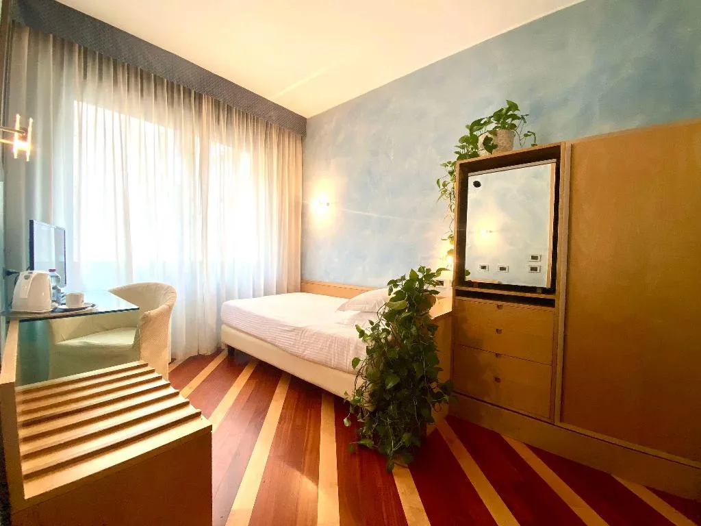 Room, Sanpi Milano, Milan