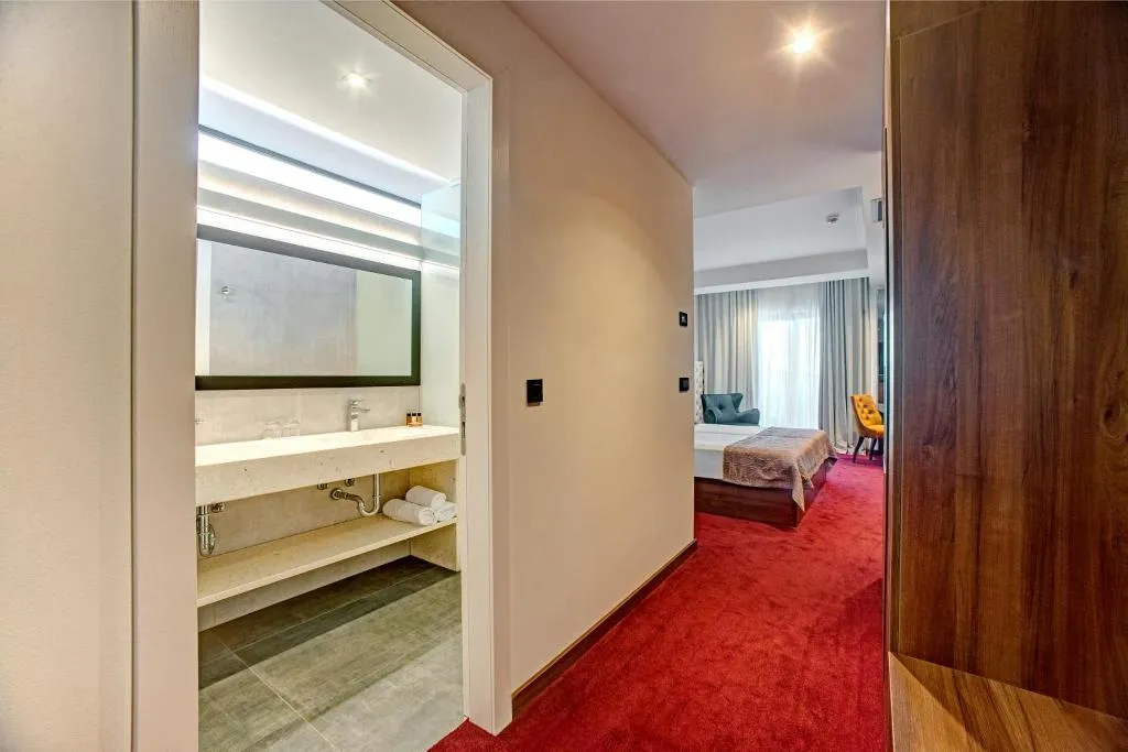 Double or Twin TWO BEDS Room, Hotel Scala, Split