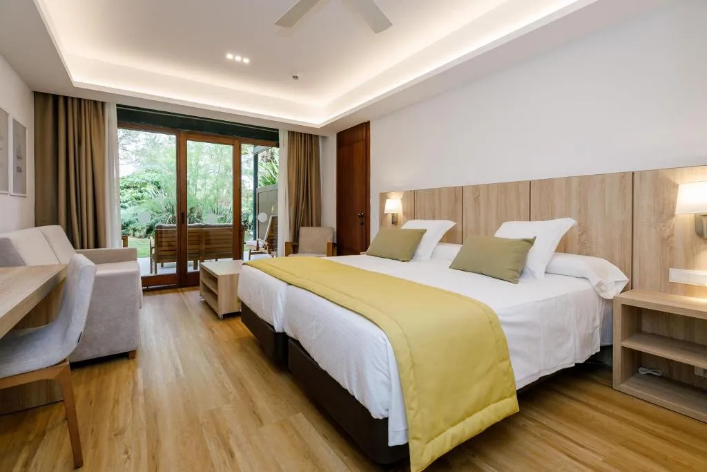 Room STANDARD Room, PortBlue Club Pollentia Resort & Spa, Majorca