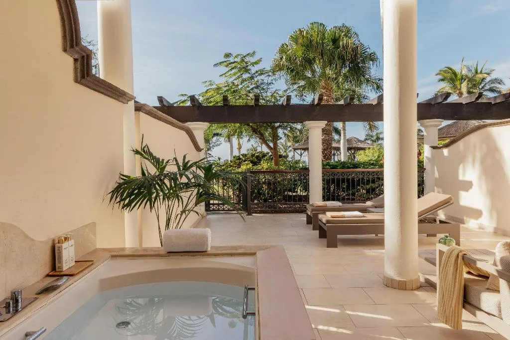 JUNIOR SUITE WITH TERRACE Room, Gran Melia Palacio de Isora, Tenerife
