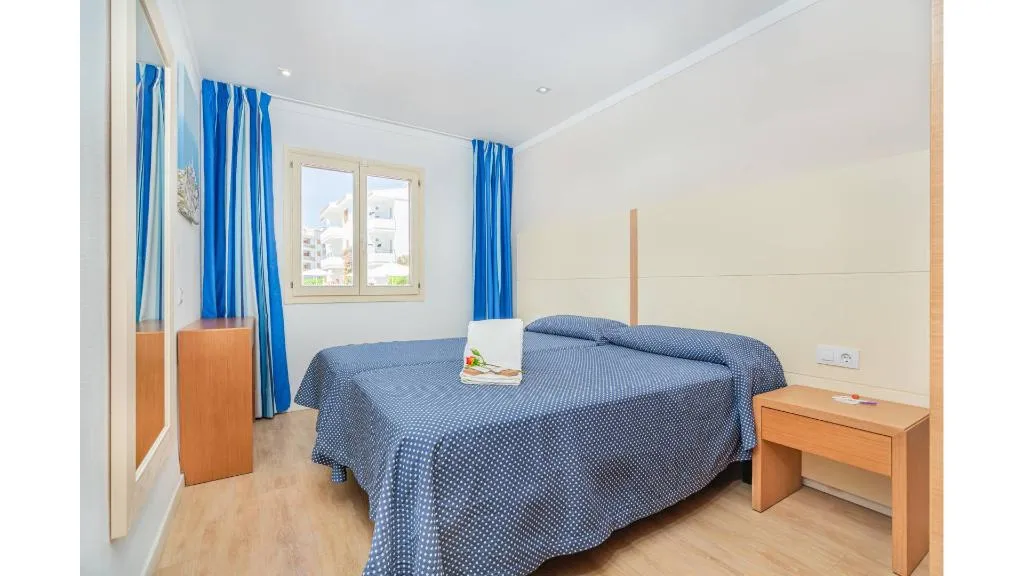 APARTMENT STANDARD Room, Flora, Majorca