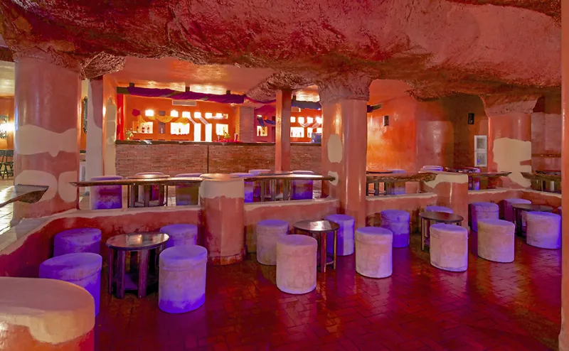 Bar, Chich Khan Hotel, Tunisia