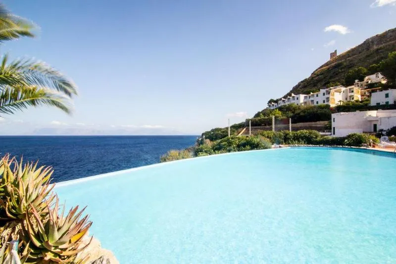 Pool, Calampiso Resort, Palermo