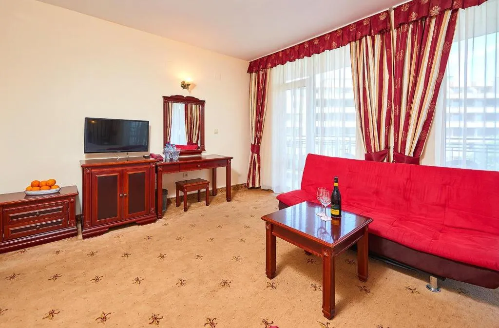 JUNIOR SUITE STANDARD Room, Karolina, Bourgas