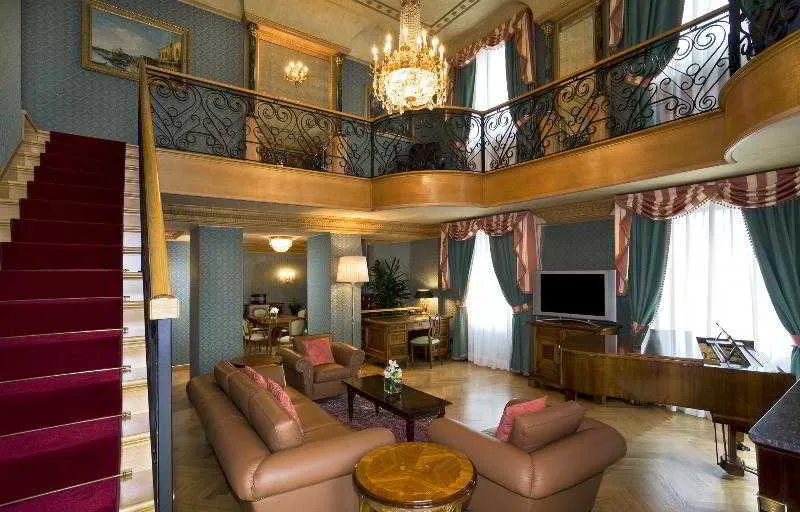 Room, The Westin Palace Milan, Milan