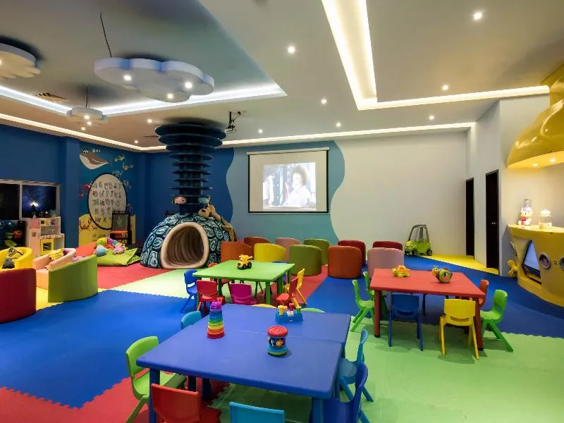 Sports and Entertainment, Family Club Princess, Playa Del Carmen