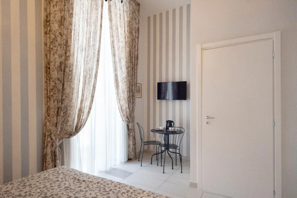 DOUBLE WITH BALCONY Room, B&B Dei Decumani di Napoli, Naples