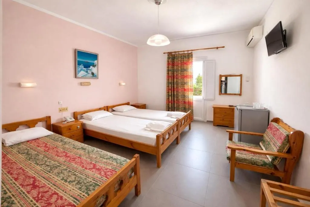 General view, Hotel Babis, Santorini