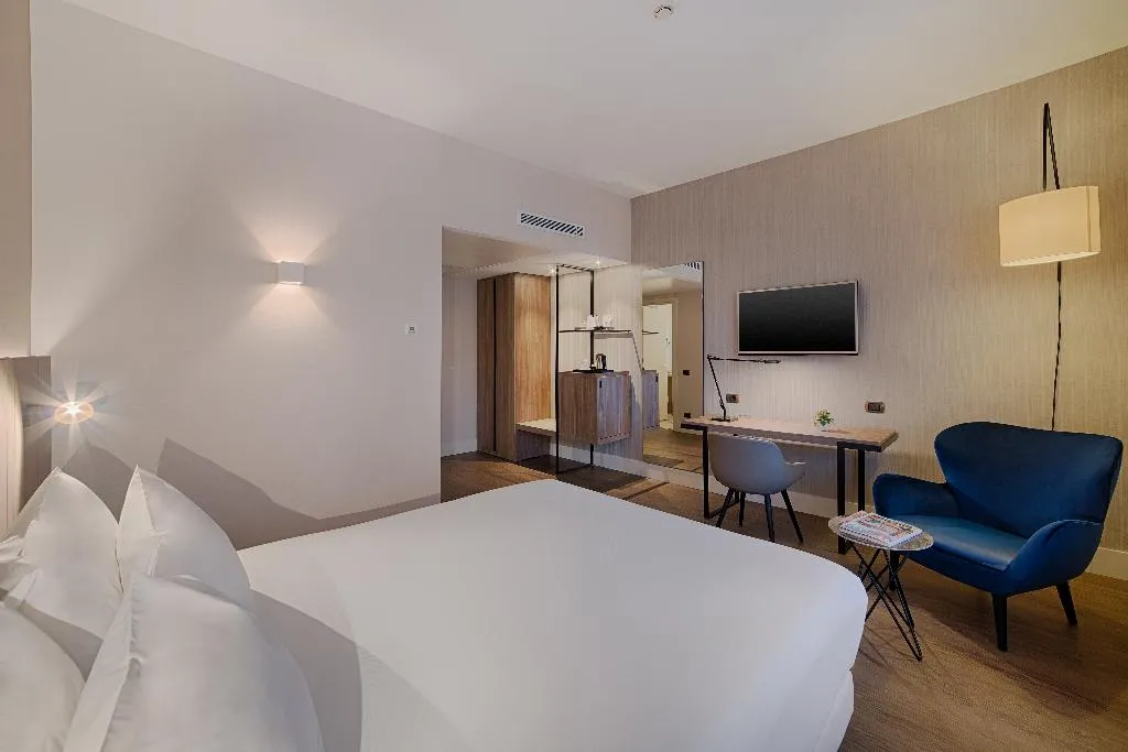 DOUBLE SINGLE USE STANDARD Room, Porta Rossa Hotel Firenze Colbert Collection, Florence