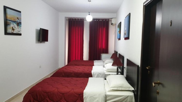 Haris Hotel, Kavaje