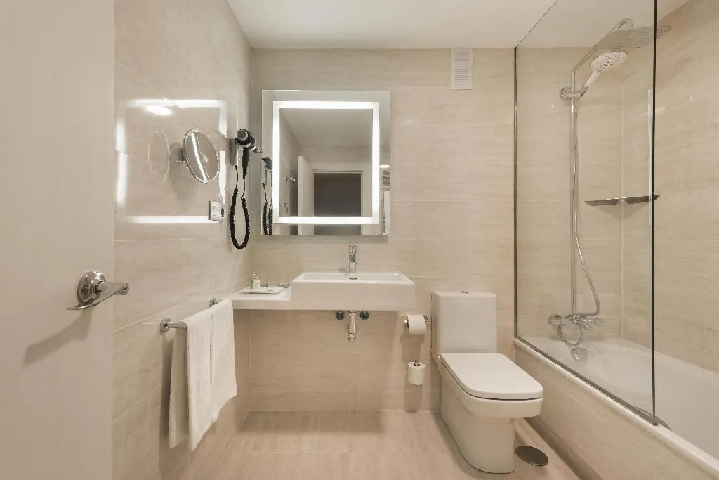 DOUBLE STANDARD Room, NH Madrid Chamberí, Madrid