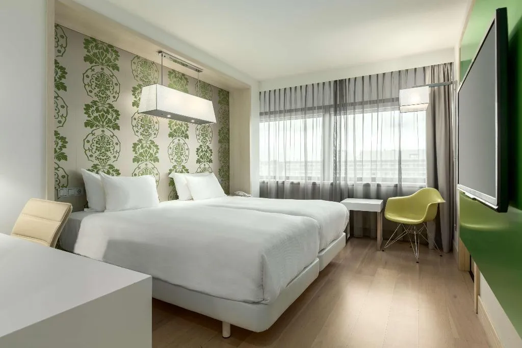 DOUBLE SINGLE USE STANDARD Room, NH Amsterdam Zuid, Amsterdam