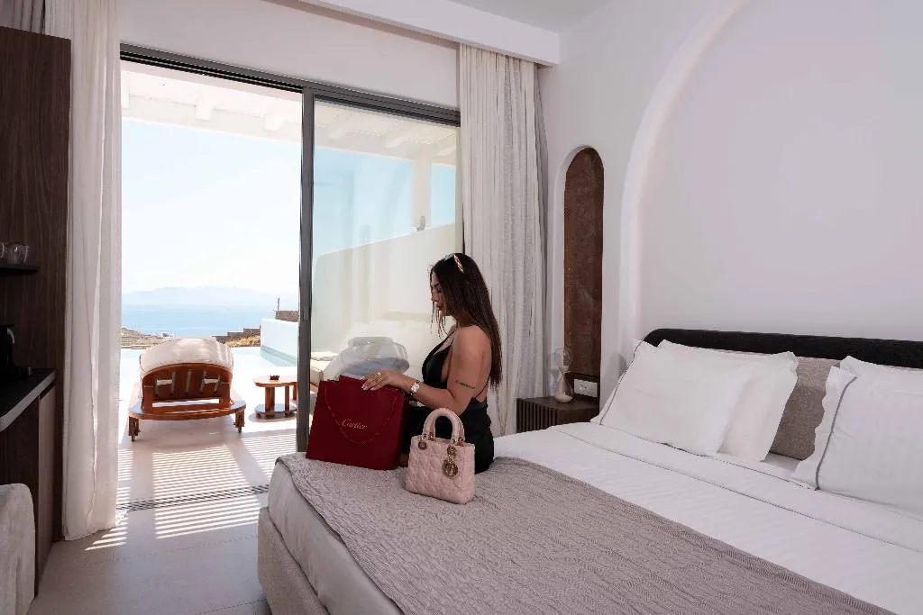 SUITE WITH PRIVATE POOL OCEAN VIEW Room, Muse Of Mykonos, Mykonos