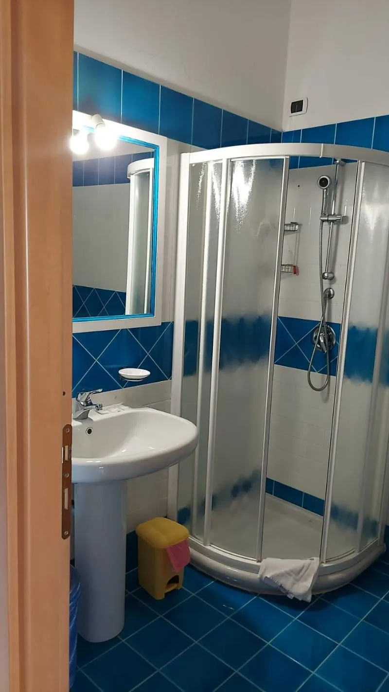 APARTMENT CAPACITY 4 Room, Reggia Di Nausicaa, Olbia