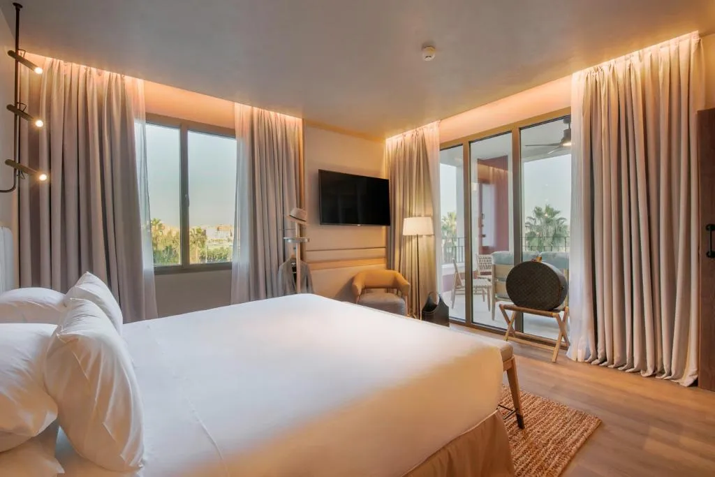 JUNIOR SUITE WITH TERRACE Room, Only YOU Hotel Málaga, Costa Del Sol